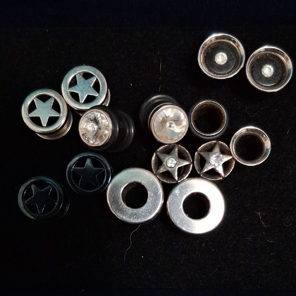 7 Pairs Of Piercing Jewelry Ear Plugs Silver Star 9mm Or 3/8"